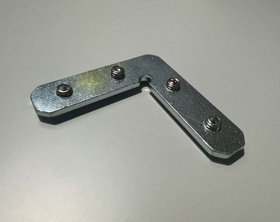 Flat Corner Connector